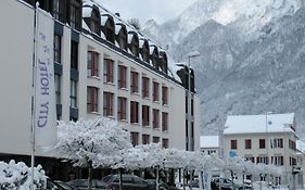 City Hotel